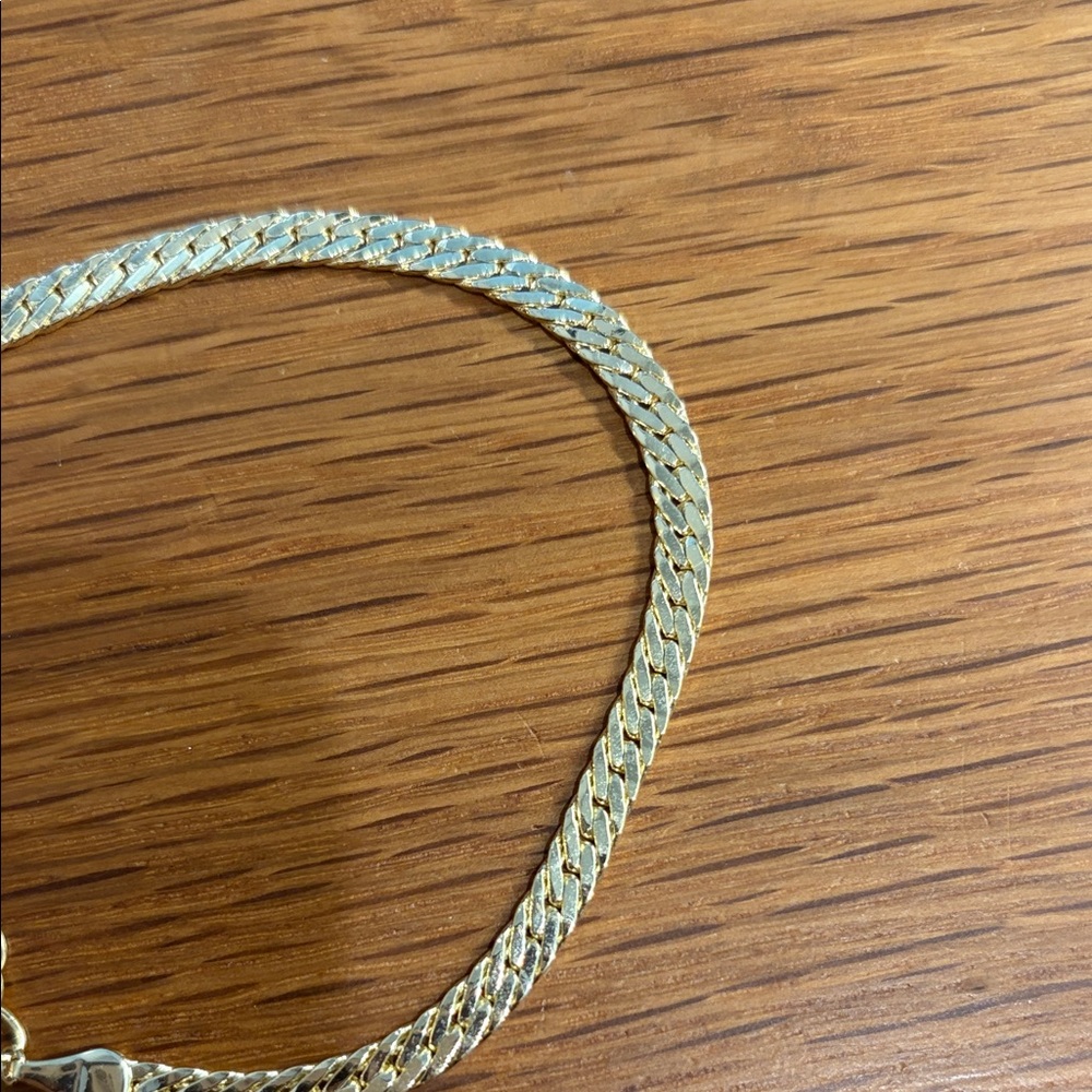 Kendra Scott Herringbone Gold Chain Bracelet - Picture 3 of 3